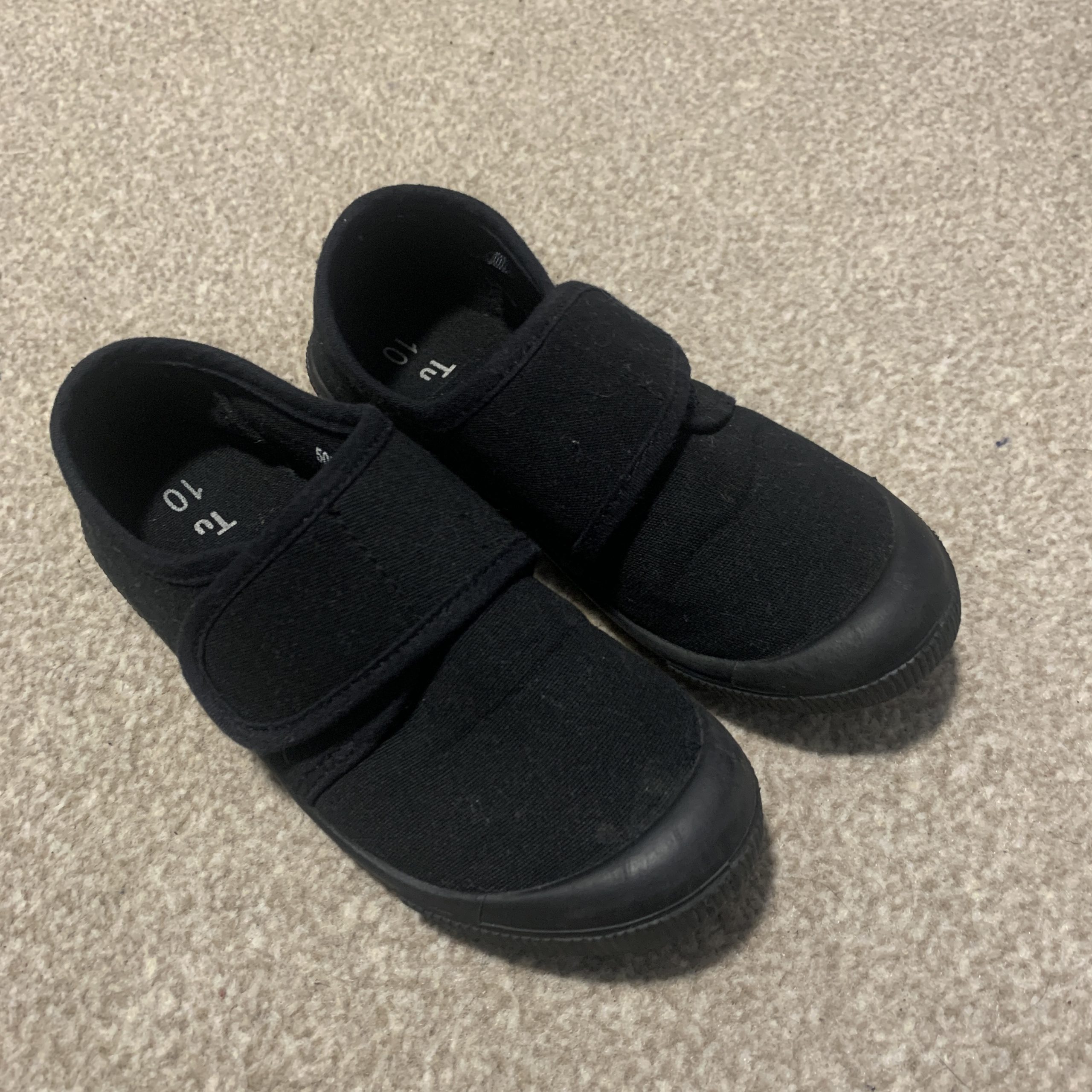 Plimsolls